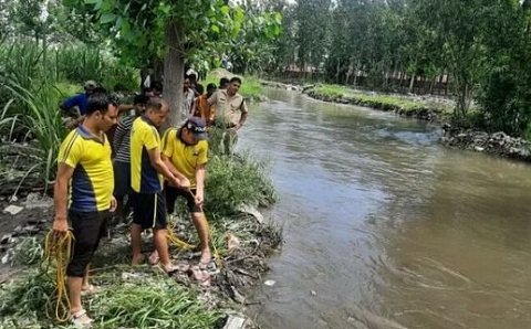 कल्याणी नदी में बहा युवक, SDRF की टीम ने शुरू किया रेस्क्यू ऑपरेशन..