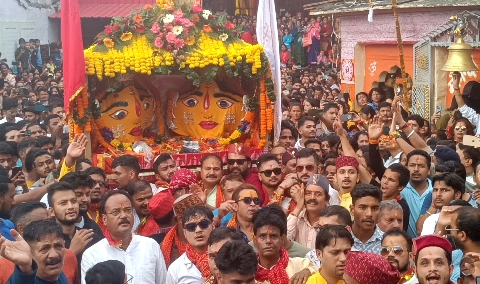 अल्मोड़ा में सम्पन्न हुआ ऐतिहासिक नंदा देवी मेला, मां नंदा-सुनंदा की विदाई पर भावुक हुए श्रद्धालु..