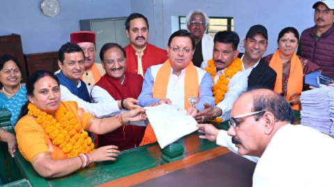 बीजेपी प्रत्याशी आशा नौटियाल ने करवाया नामांकन, सीएम धामी रहे मौजूद..