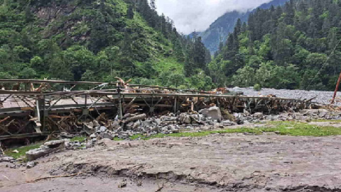 धराली आपदा के बाद प्रभावितों के पुनर्वास के लिए तीन सदस्यीय समिति गठित..