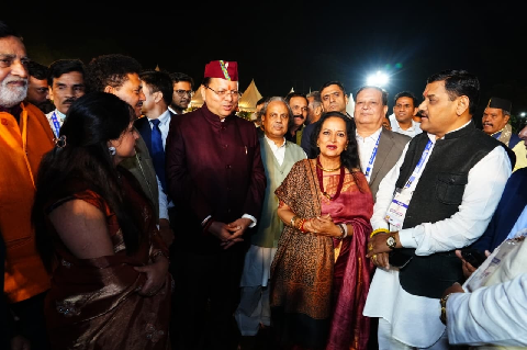 सीएम धामी के साथ प्रवासी उत्तराखंडियों का आत्मीय संवाद, विकास को लेकर साझा किए सुझाव..