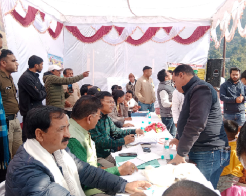 427 कैम्पों के माध्यम से 3.44 लाख नागरिकों तक पहुंची उत्तराखंड सरकार..