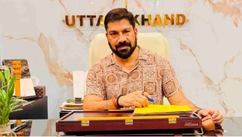 क्यों VRS ले रहे हैं IFS साकेत बडोला? पोस्ट में बताई फैसले की वजह